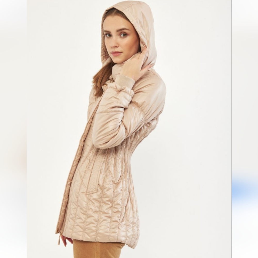 Tan Quilted Puffer Jacket with Hood and Fitted Silhouette
